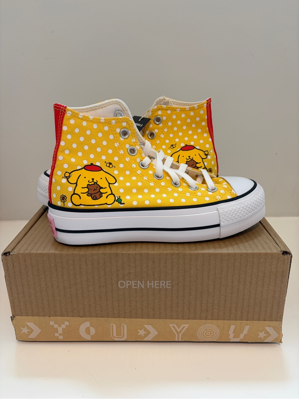 Custom Converse Pompom Purin